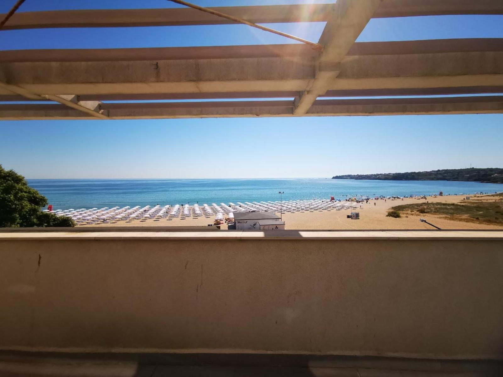 Azur Sozopol